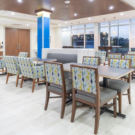 Holiday Inn Express & Suites - Fort Myers Airport By Ihg Εξωτερικό φωτογραφία