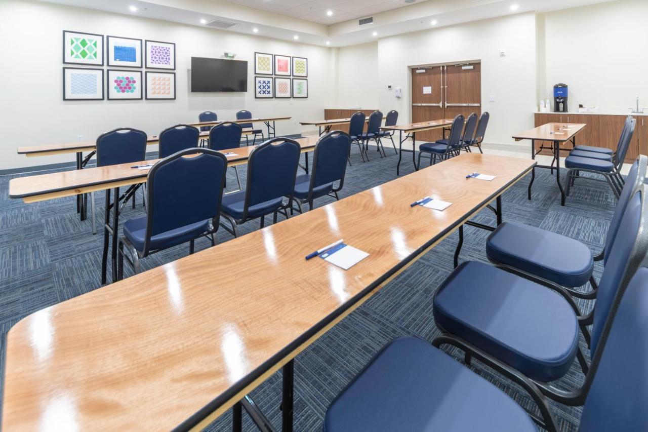 Holiday Inn Express & Suites - Fort Myers Airport By Ihg Εξωτερικό φωτογραφία