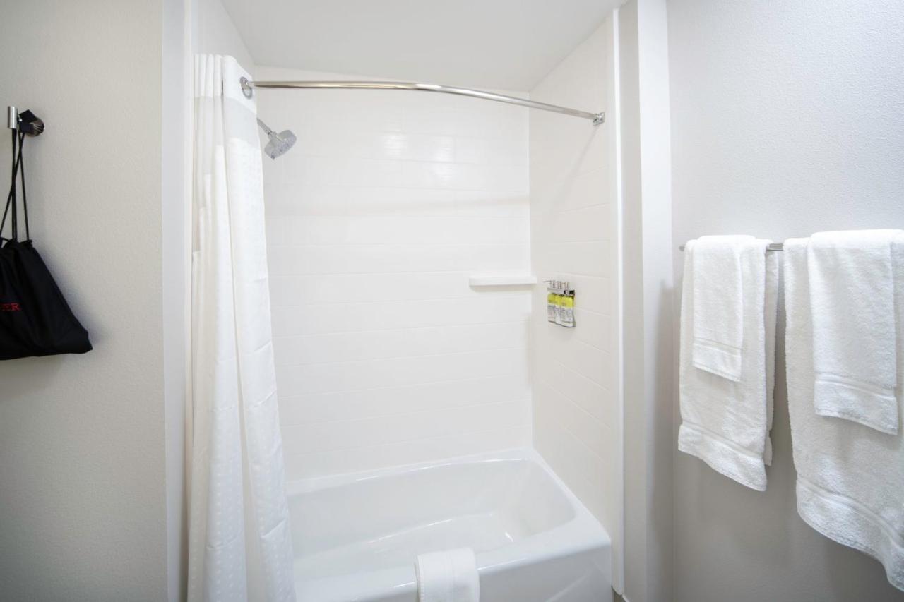 Holiday Inn Express & Suites - Fort Myers Airport By Ihg Εξωτερικό φωτογραφία