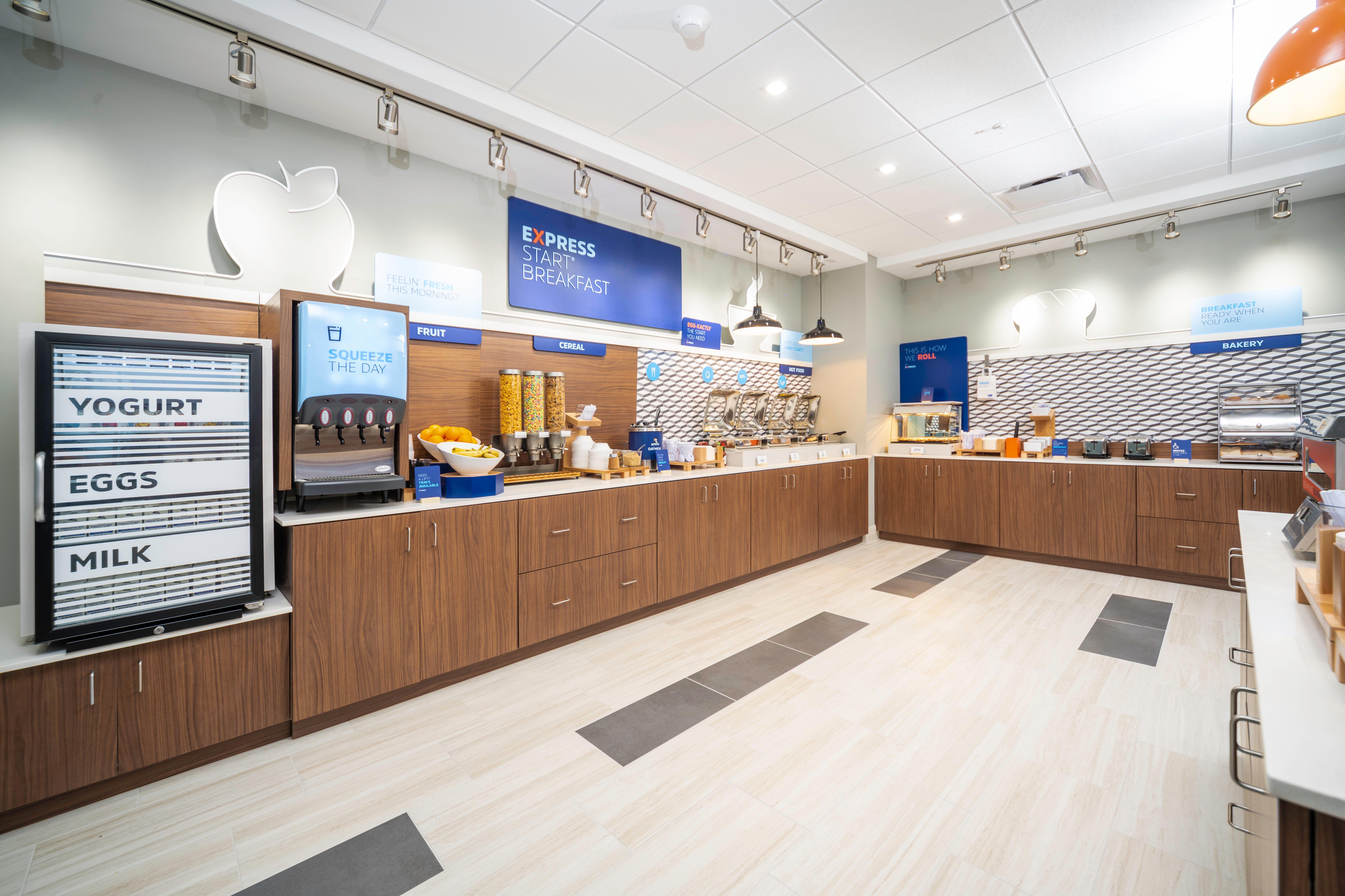 Holiday Inn Express & Suites - Fort Myers Airport By Ihg Εξωτερικό φωτογραφία